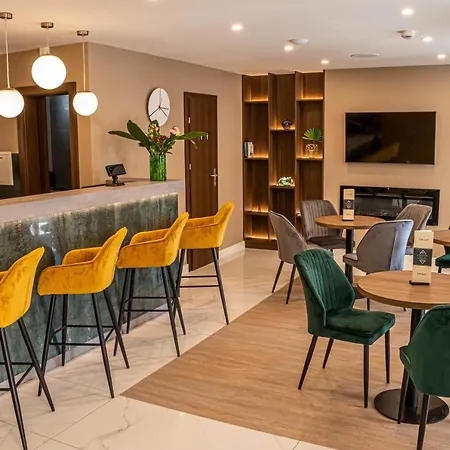 Hotel Crystal 4*